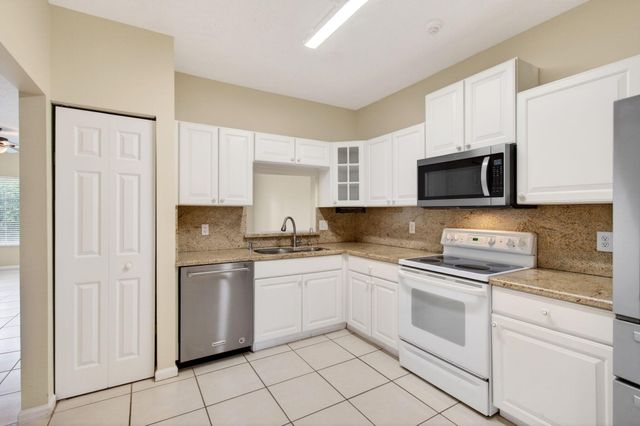 8289 Via Serena, Boca Raton, FL 33433