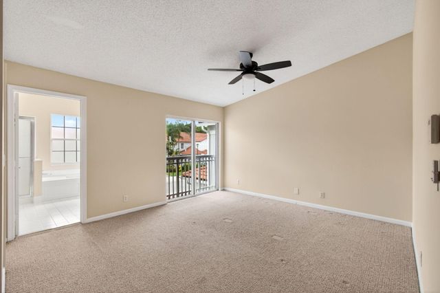 8289 Via Serena, Boca Raton, FL 33433