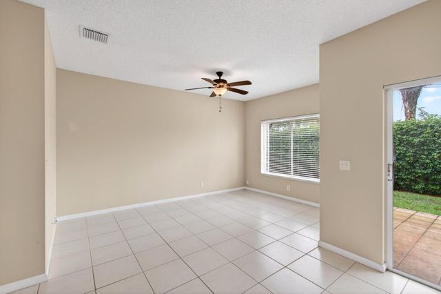 8289 Via Serena, Boca Raton, FL 33433