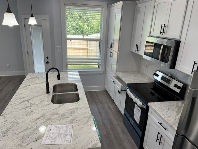 1454 Ailin Drive, College Station, TX 77845