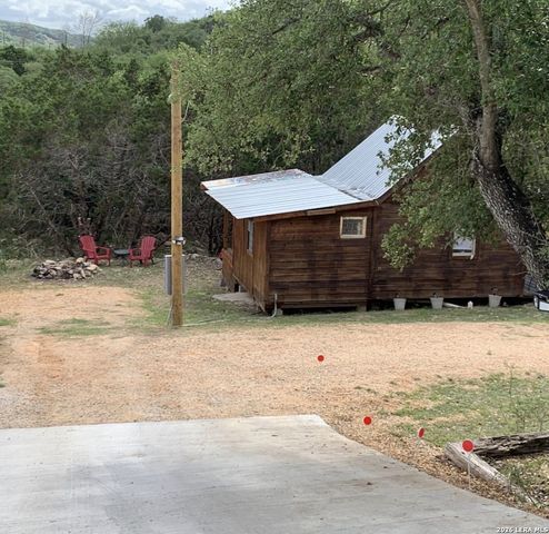 1103 Rockmoor, Canyon Lake, TX 78133