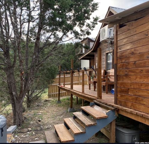 1103 Rockmoor, Canyon Lake, TX 78133