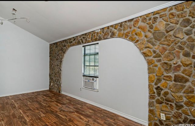 1103 Rockmoor, Canyon Lake, TX 78133