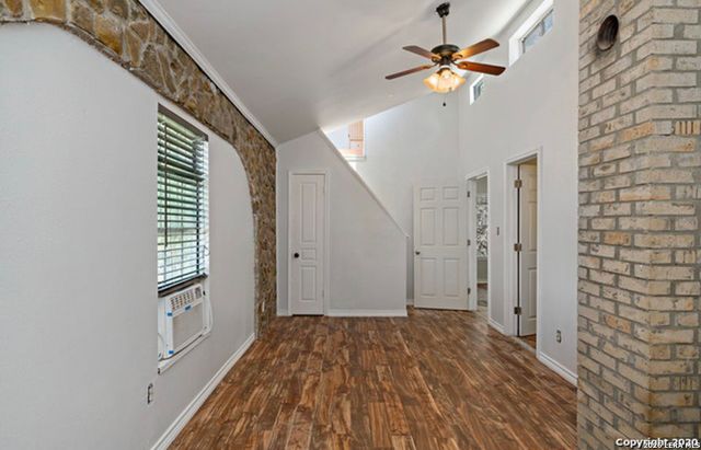 1103 Rockmoor, Canyon Lake, TX 78133