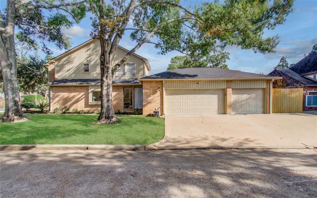 15835 N Barkers Landing Road, Houston, TX 77079