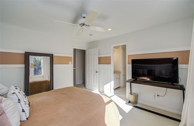 15835 N Barkers Landing Road, Houston, TX 77079