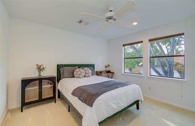 15835 N Barkers Landing Road, Houston, TX 77079