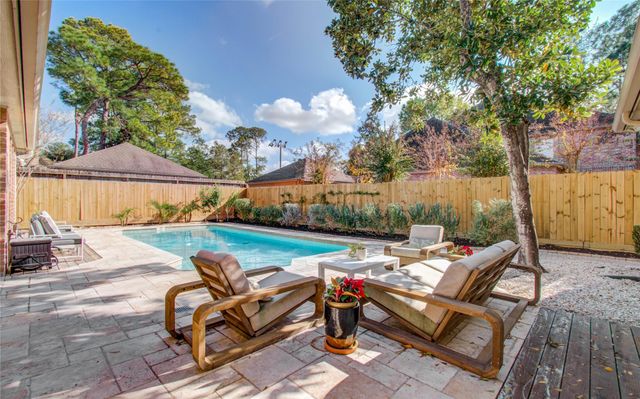 15835 N Barkers Landing Road, Houston, TX 77079