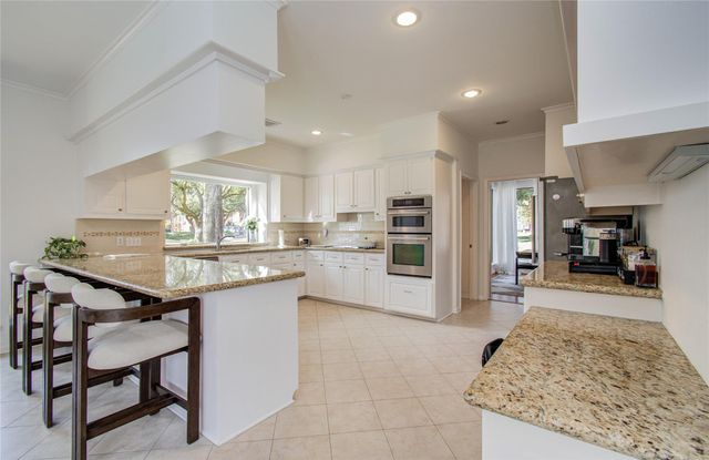 15835 N Barkers Landing Road, Houston, TX 77079