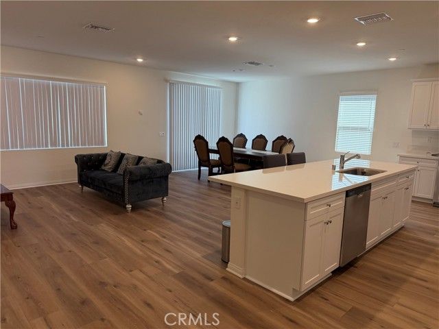 7616 Nectarsweet Drive, Riverside, CA 92507