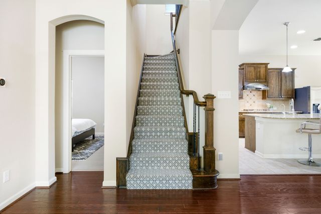 220 Sir Brine Drive, Lewisville, TX 75056