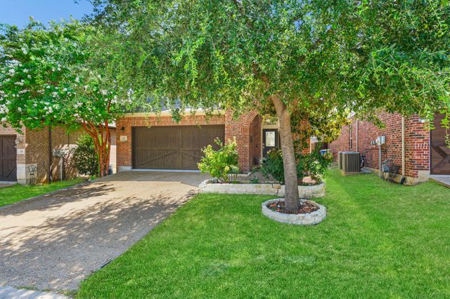 220 Sir Brine Drive, Lewisville, TX 75056