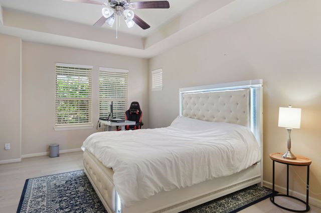 220 Sir Brine Drive, Lewisville, TX 75056