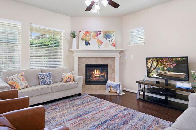 220 Sir Brine Drive, Lewisville, TX 75056
