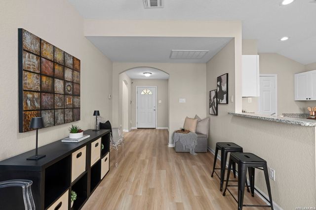 611 Whiting, San Antonio, TX 78210