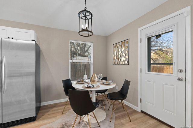 611 Whiting, San Antonio, TX 78210