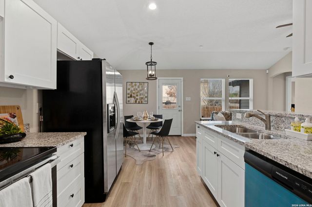 611 Whiting, San Antonio, TX 78210