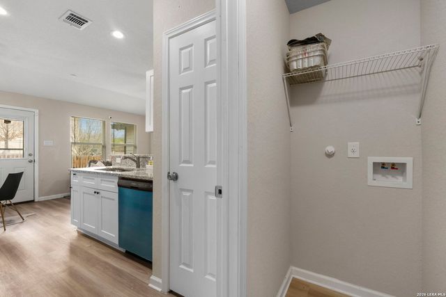 611 Whiting, San Antonio, TX 78210