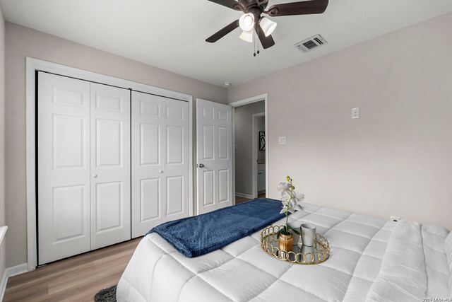 611 Whiting, San Antonio, TX 78210