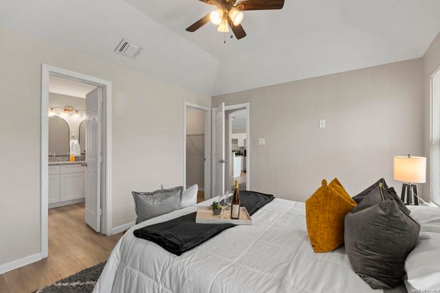 611 Whiting, San Antonio, TX 78210