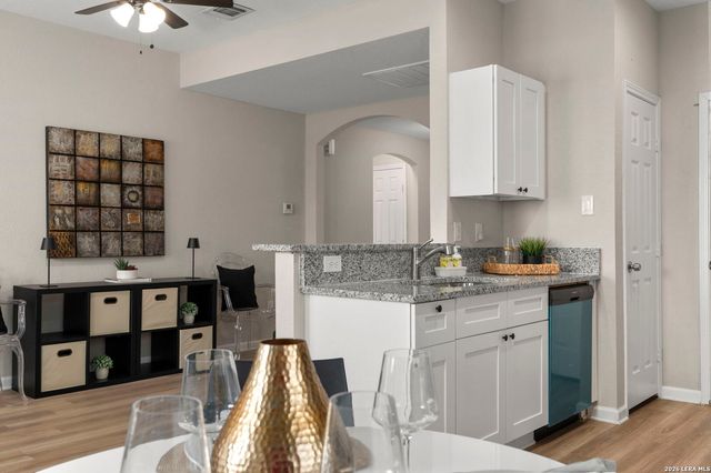 611 Whiting, San Antonio, TX 78210