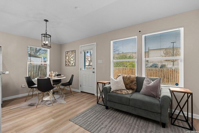 611 Whiting, San Antonio, TX 78210