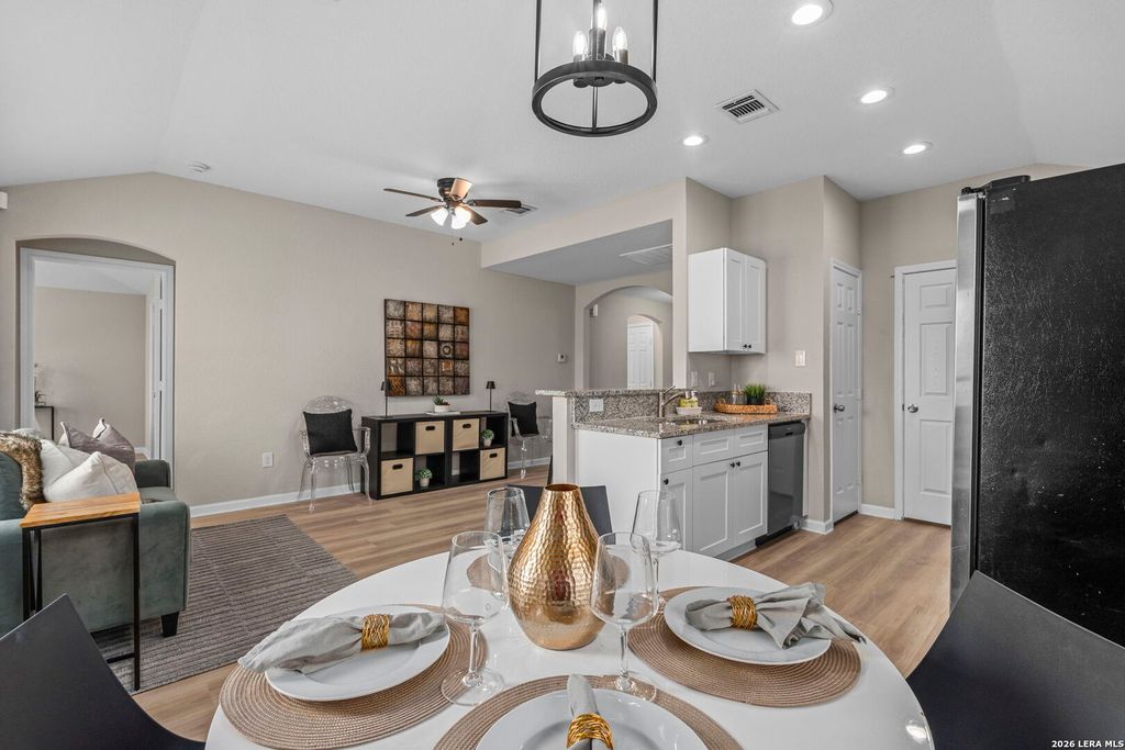 611 Whiting, San Antonio, TX 78210