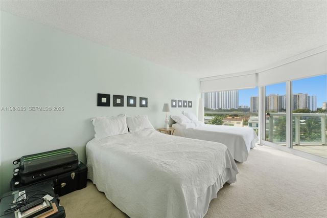 16400 Collins Ave 544, Sunny Isles Beach, FL 33160
