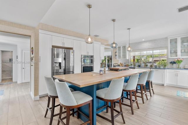 9636 NE 5th Ave Rd, Miami Shores, FL 33138