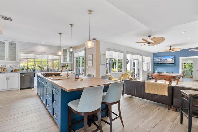 9636 NE 5th Ave Rd, Miami Shores, FL 33138