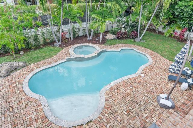 9636 NE 5th Ave Rd, Miami Shores, FL 33138