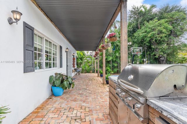 9636 NE 5th Ave Rd, Miami Shores, FL 33138