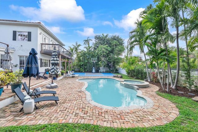 9636 NE 5th Ave Rd, Miami Shores, FL 33138