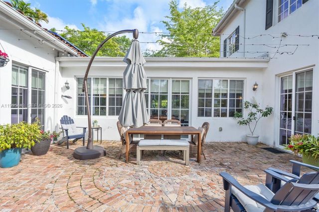 9636 NE 5th Ave Rd, Miami Shores, FL 33138