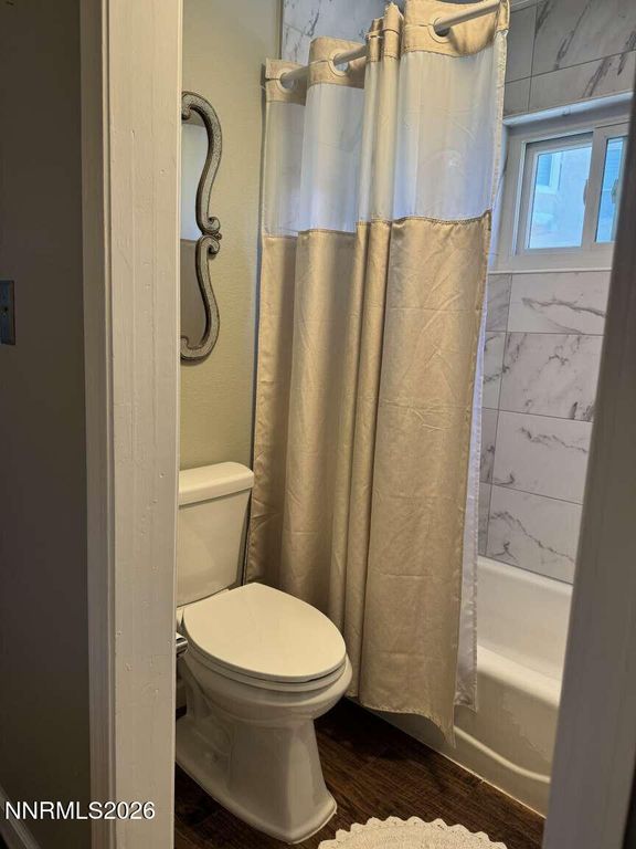 Image 18 of property listing at 1547 Kestrel Court, Reno, NV 89509