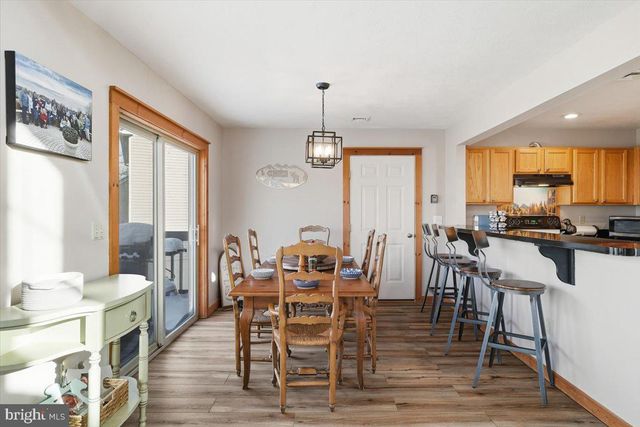 208 SYCAMORE CT, Tannersville, PA 18372