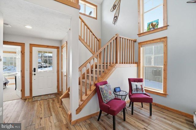 208 SYCAMORE CT, Tannersville, PA 18372