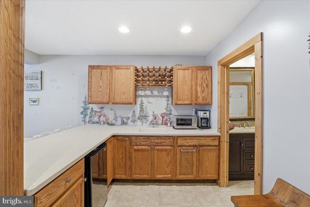 208 SYCAMORE CT, Tannersville, PA 18372