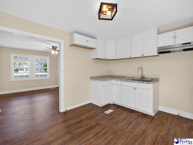 522 Winkys Drive, Lake City, SC 29560