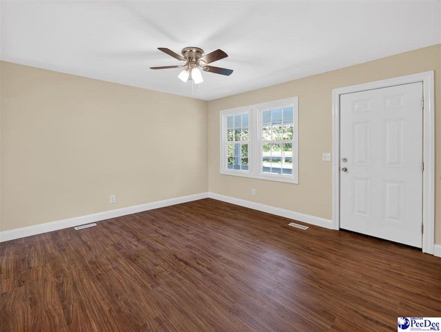522 Winkys Drive, Lake City, SC 29560