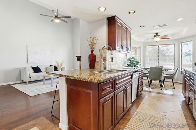 11753 Avenida Sivrita, San Diego, CA 92128