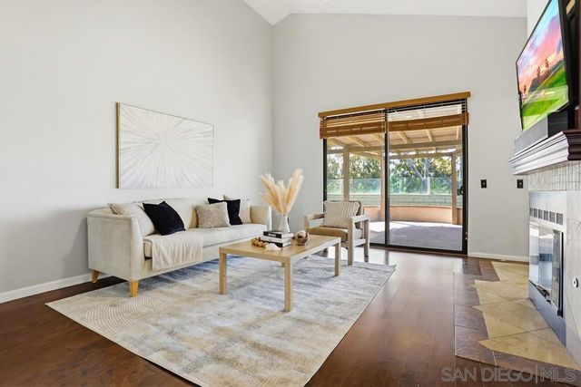 11753 Avenida Sivrita, San Diego, CA 92128