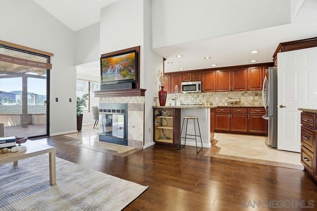 11753 Avenida Sivrita, San Diego, CA 92128