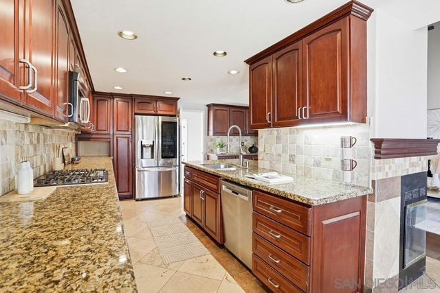 11753 Avenida Sivrita, San Diego, CA 92128