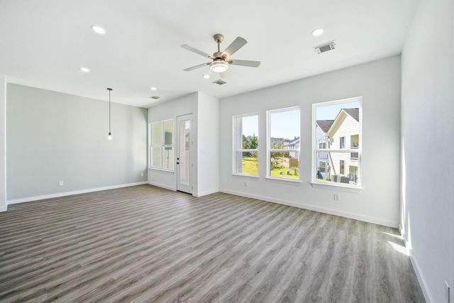 111 Capetown Way, Conroe, TX 77356