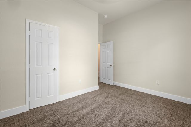 613 S 5th Street, Bonham, TX 75418