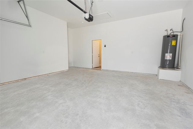 613 S 5th Street, Bonham, TX 75418