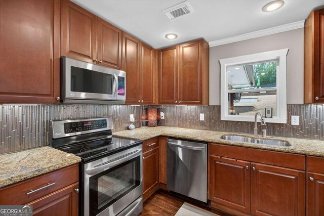 1500 Waltham Place SE, Atlanta, GA 30316