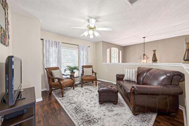 17407 Longs Peek Ct, Tomball, TX 77377