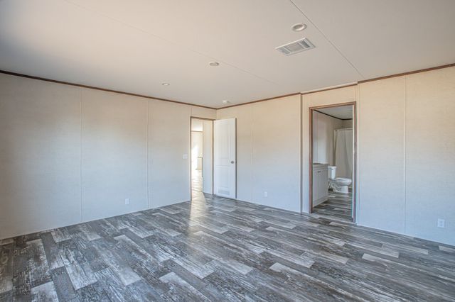 101 Kelly Court, Azle, TX 76020